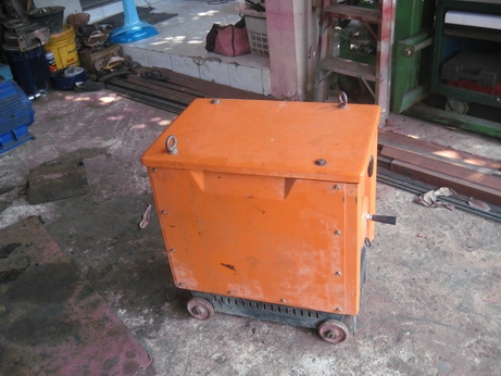 ตู้เชื่อมพลัง 300 สภาพสวย ไม่เคยซ่อม เดิมๆ