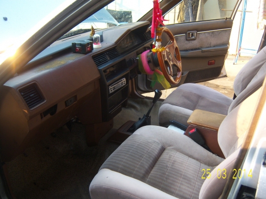 นิสสันบลูเบริดU11วางSRแก็ส นํ้ามัน