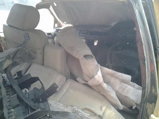 ขายบอดี้ BENZ w124 ไม่มีทะเบียน ไม่มีเครื่องยนต์ เอาไปเป็นอะไหล่คับ