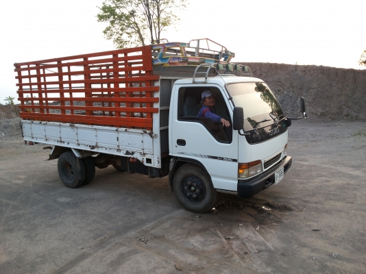ขายรถบบรทุก 6ล้อ NPR  145  แรงม้า หัวการ์ตูน