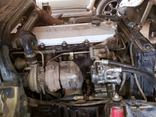 ขายรถบบรทุก 6ล้อ NPR  145  แรงม้า หัวการ์ตูน