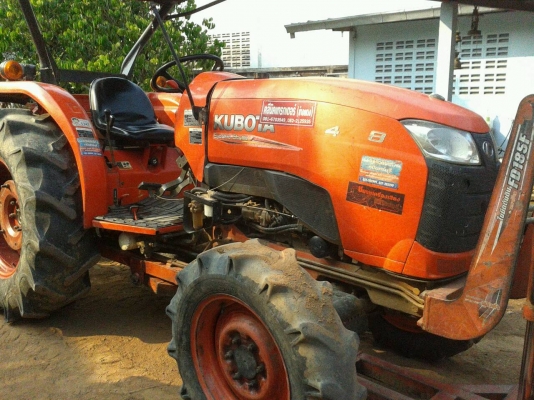 ขายรถไถ KUBOTA L4708 ดันหน้าผาน6 ทะเบียนพร้อมโอน