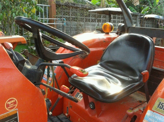 ขายรถไถ KUBOTA L4708 ดันหน้าผาน6 ทะเบียนพร้อมโอน