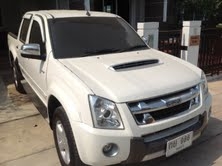 ISUZ CAB  4  4x4 ปี 2011