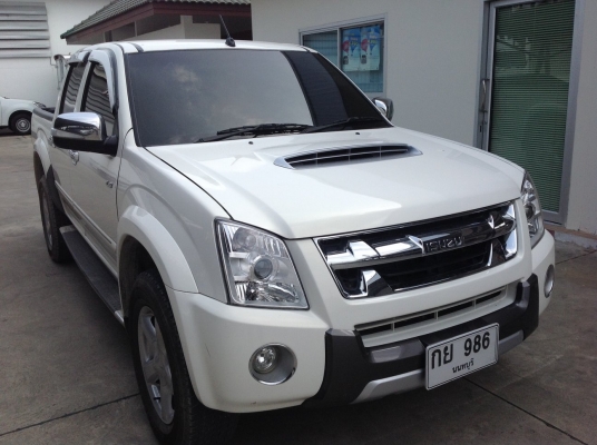 ISUZ CAB  4  4x4 ปี 2011