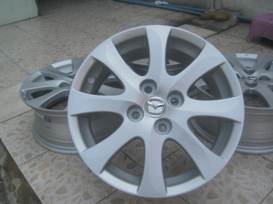ขายล้อแม็กมือสอง Mazda2 15"x6" et45 4รู100 ล้อทำสีมาใหม่ครับ ไม่มีซ่อม ไม่มีคด ไม่มีดุ้งครับ  สนใจติดต่อเล็กคลองสามครับ 081-3747940