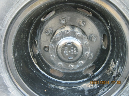 ขายรถบรรทุกหกล้อดั้มฮีโน่FF1J รถห้าง เครื่อง JO8C- 220 เเรงม้า เครื่องแน่นดี เฟื่องท้ายใหญ่ ZM หรือเ