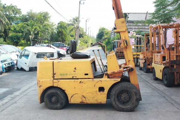 รถยก มือสอง สภาพดี ใช้งานได้ทันที ราคาถูก
