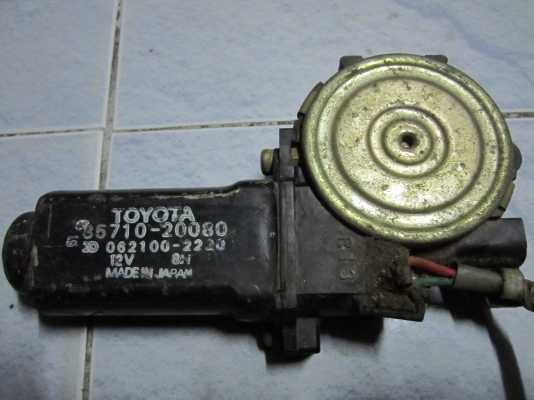 ขายมอเตอร์กระจกรถยนต์   12  v  มือสอง