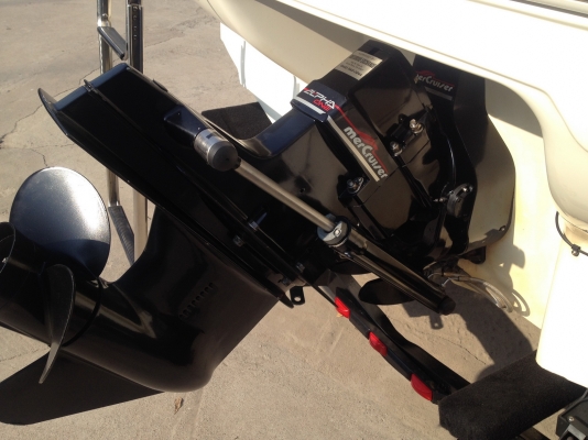 ขายด่วนครับเรือเร็ว SEA RAY 210 เรือหัวเปิดครับ 120ชั่วโมง 21ฟุต ขายด่วนครับเรือเร็ว SEA RAY 210 เรือหัวเปิดครับ 120ชั่วโมง 21ฟุต