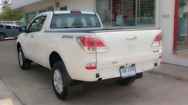 ขายดาวน์ BT Pro50 สีขาว HIRACER 2.2 เดิมจากศูนย์