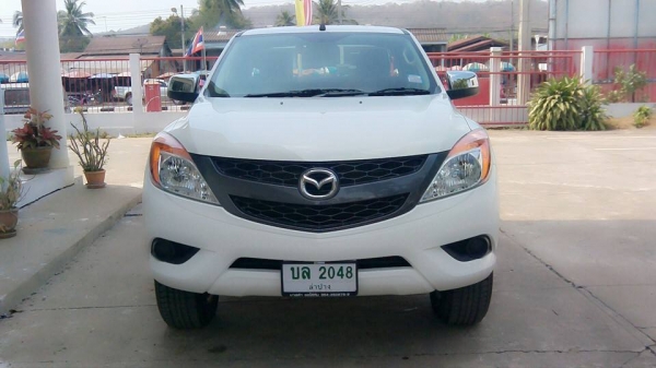 ขายดาวน์ BT Pro50 สีขาว HIRACER 2.2 เดิมจากศูนย์