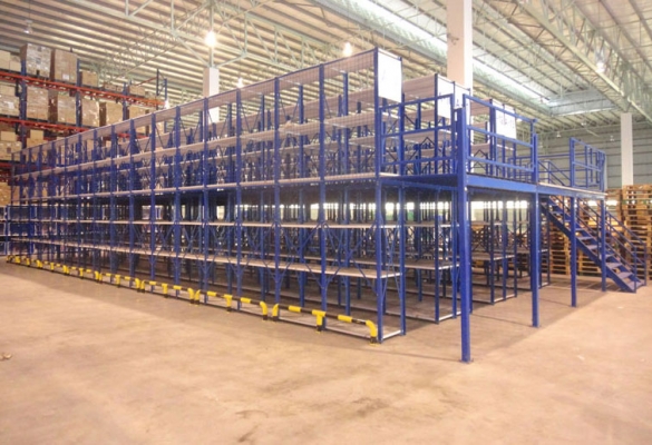 ชั้นวางสินค้า Mezzanine Rack + Microrack มือสองพร้อมชั้นลอย เหมาะสำหรับวางชิ้นส่วน Sparepart และอุปกรณ์ ฮาร์แวร์ต่างๆ มีสองชั้น สั่งทำมา ล้านเศษ ขายต่อราคาพิเศษ