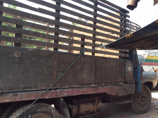 ขายสิบล้อหน้ายาว Isuzu ขายแล้ว  / กระบะพื้นเรียบ Fuso 6X2.5 เมตร