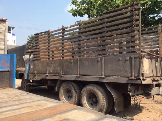 ขายสิบล้อหน้ายาว Isuzu ขายแล้ว  / กระบะพื้นเรียบ Fuso 6X2.5 เมตร
