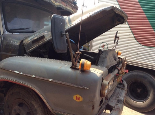 ขายสิบล้อหน้ายาว Isuzu ขายแล้ว  / กระบะพื้นเรียบ Fuso 6X2.5 เมตร