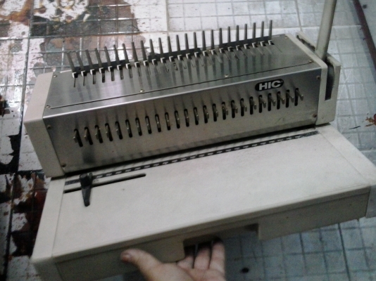 ขายเครื่องเข้าเล่มสันห่วง