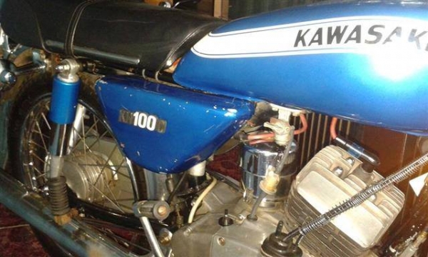 ขาย Kawasaki KH100C เดิมๆสภาพสวยแท้ทั้งคันราคา 25000 บาทครับ