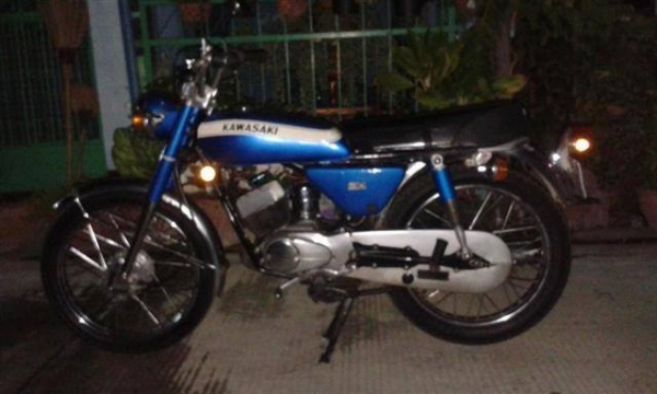 ขาย Kawasaki KH100C เดิมๆสภาพสวยแท้ทั้งคันราคา 25000 บาทครับ