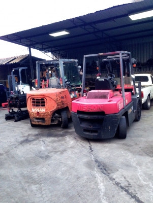 ***เปิดตู้อีกแล้วครับท่านลูกค้า สดๆ ร้อนๆ รถยกขนาด3.5ตัน 3คัน 2ตัน1 รถตัก1 สนใจสินค้า 083-062-0223 ***เปิดตู้อีกแล้วครับท่านลูกค้า สดๆ ร้อนๆ รถยกขนาด3.5ตัน 3คัน 2ตัน1 รถตัก1 สนใจสินค้า 083-062-0223