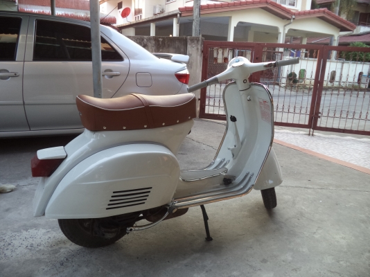 Vespa Sprint 150 ทะเบียนโอน สีใหม่มาก