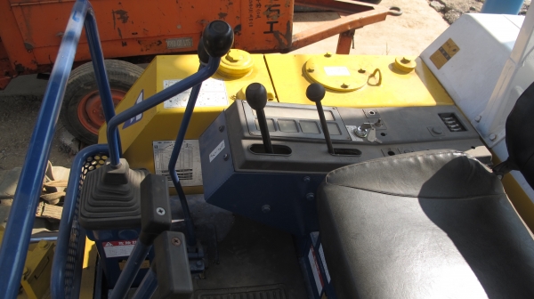 ขายรถแบคโฮ KOMATSU PC40 รุ่น 6 มือสอง สภาพดี พร้อมใช้งาน นำเข้าจากญี่ปุ่น