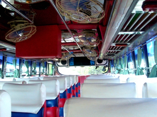 ขายรถบัส คัสซีเบนซ์(ห้างทั้งชุด) 210 มีแสงยูร ขายรถบัส คัสซีเบนซ์(ห้างทั้งชุด) 210 มีแสงยูร