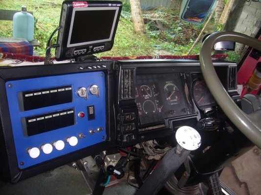 ขายรถบัส คัสซีเบนซ์(ห้างทั้งชุด) 210 มีแสงยูร ขายรถบัส คัสซีเบนซ์(ห้างทั้งชุด) 210 มีแสงยูร