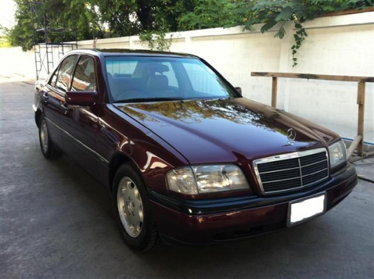รถBENZ C180 ปี97แท้AIRBagคู่แอร์digital มือเดียวสีเดิม รับเทรินรถเก่าด้วยครับ