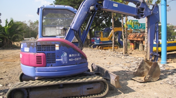 ขายรถแบคโฮ KOMAT'SU รุ่น PC 50 UU-2E มือสอง สภาพดี พร้อมใช้งาน นำเข้าจากญี่ปุ่น