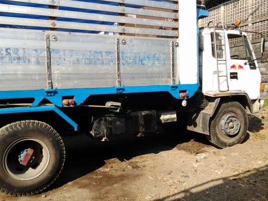 ขาย10ล้อ อีซุซุ ร็อกกี๊175ดั๊ม