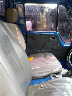 ขาย รถ 6 ล้อกลางติดดั้ม Dyna 300 ปี40