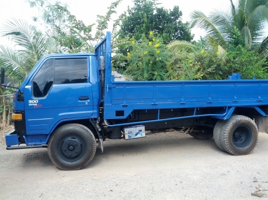 ขาย รถ 6 ล้อกลางติดดั้ม Dyna 300 ปี40