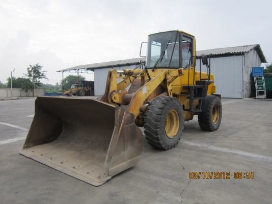 รถตักล้อยาง Komatsu WA 250-3 รถตักล้อยาง Komatsu WA 250-3