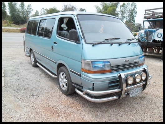 รถตู้ สภาพดี สวยๆ พร้อมใช้งาน