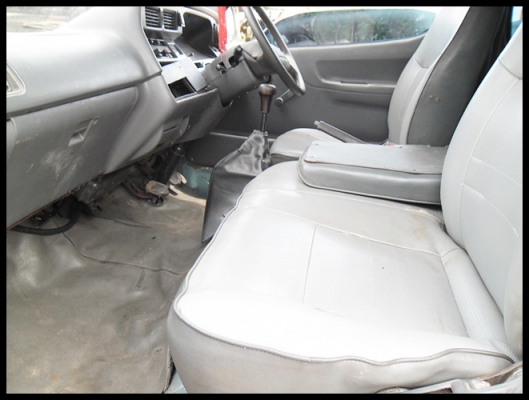 รถตู้ สภาพดี สวยๆ พร้อมใช้งาน