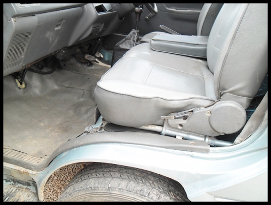 รถตู้ สภาพดี สวยๆ พร้อมใช้งาน