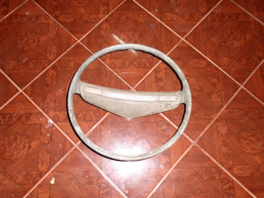 ขายพวงมาลัยดัสสันช้างเหยียบถูกๆคับ 250-