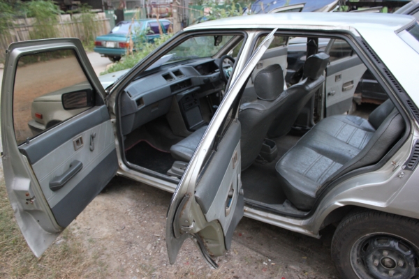 Mitsubishi Champ ปี 1990 เกียร์ธรรมดา ติดแก็ส LPG  2 ระบบ ประหยัดมากๆ  ขายราคาถูก เล่มทะเบียนพร้อมโอน ต้องการขายด่วน เก็บเงินแต่งงานครับ