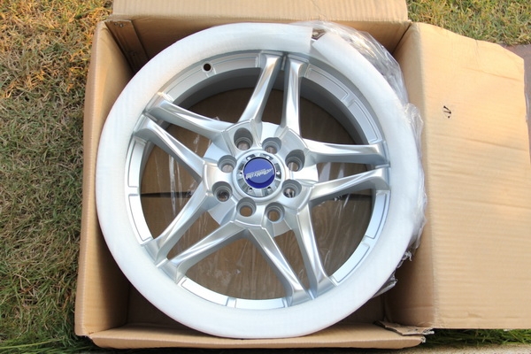 ขายล้อ ขอบ16" 4/100 และ4/114 ของใหม่ ราคาโดนใจ