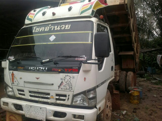 รถ6ล้อisuzu175hp สวยพร้อมใช้