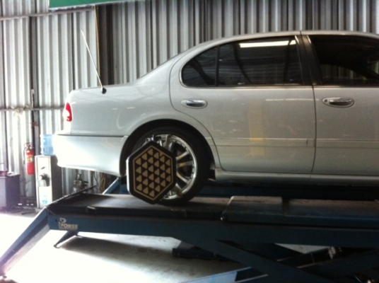 ขายรถบ้านNISSAN, CEFIRO 2.0 VQEXE V6ปี2001ติดLPGลงเล่มแล้วVERSUSถังโดนัท