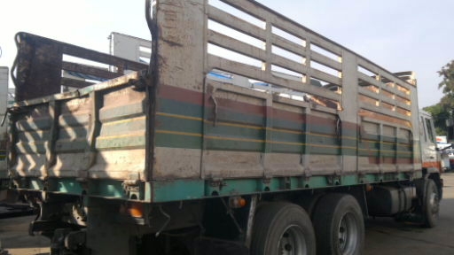 ขายพ่วงแม่ลูกไม่ดั้มกระบะเหล็ก  VOLVO 250 แรงม้า 2 เพลา ลูก 3 คาน สภาพสวยพร้อมใช้งาน ยางเต็ม ทะเบียนพร้อมโอน