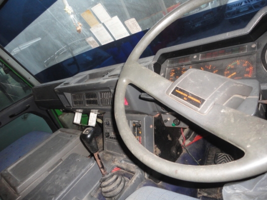 NISSAN  DIESEL   หัวลากพร้อมหางสองเพลา  มีเล่ม  พร้อมขายค่ะ