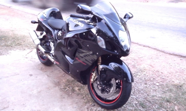 ขายhayabusa1300ปี2005ตัวLimitedอินวอย+สรรพสามิตสวยๆพร้อมของแต่งและของเดิม