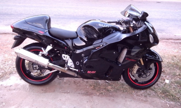 ขายhayabusa1300ปี2005ตัวLimitedอินวอย+สรรพสามิตสวยๆพร้อมของแต่งและของเดิม