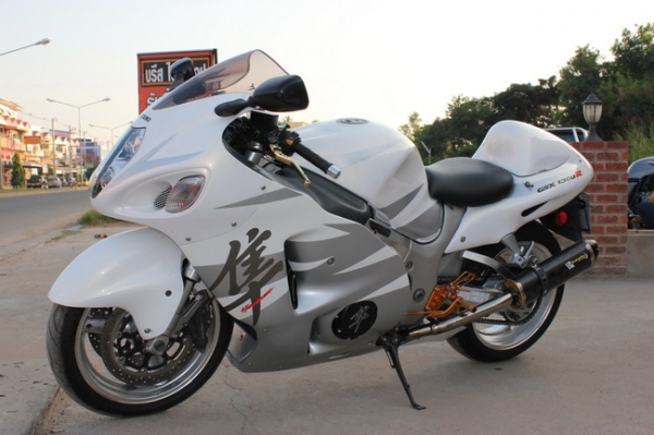 ขาย hayabusa1300 ปี2000 รถมือเดียว ทะเบียนแท้.สมอ ขาย hayabusa1300 ปี2000 รถมือเดียว ทะเบียนแท้.สมอ
