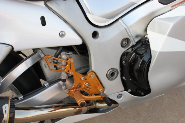 ขาย hayabusa1300 ปี2000 รถมือเดียว ทะเบียนแท้.สมอ ขาย hayabusa1300 ปี2000 รถมือเดียว ทะเบียนแท้.สมอ