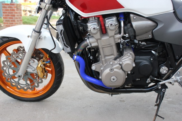 ขาย HONDA CB1300 หัวฉีด ทะเบียนแท้ .สมอ ตอง555 โอนขนส่ง แต่งเต็ม ขาย HONDA CB1300 หัวฉีด ทะเบียนแท้ .สมอ ตอง555 โอนขนส่ง แต่งเต็ม