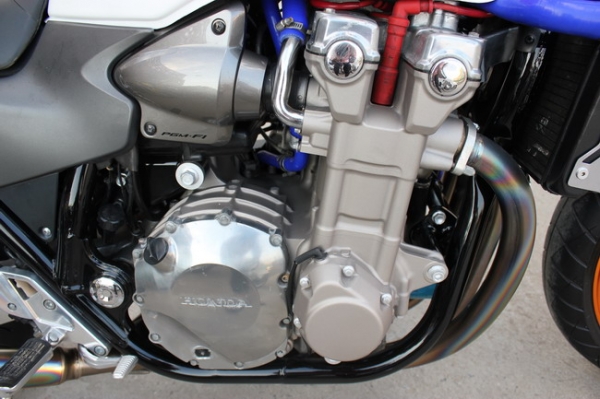 ขาย HONDA CB1300 หัวฉีด ทะเบียนแท้ .สมอ ตอง555 โอนขนส่ง แต่งเต็ม ขาย HONDA CB1300 หัวฉีด ทะเบียนแท้ .สมอ ตอง555 โอนขนส่ง แต่งเต็ม